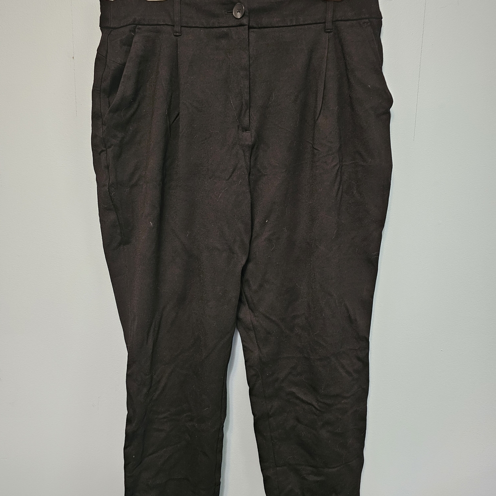 Reitman''s Sleek Black Straight Leg Pants